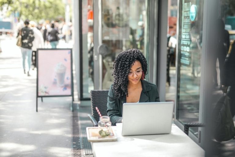 How to (Realistically) Start an Online Business That Pays Well